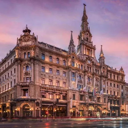 Boutique Flat With Romantic Balcony At City Center Будапешт